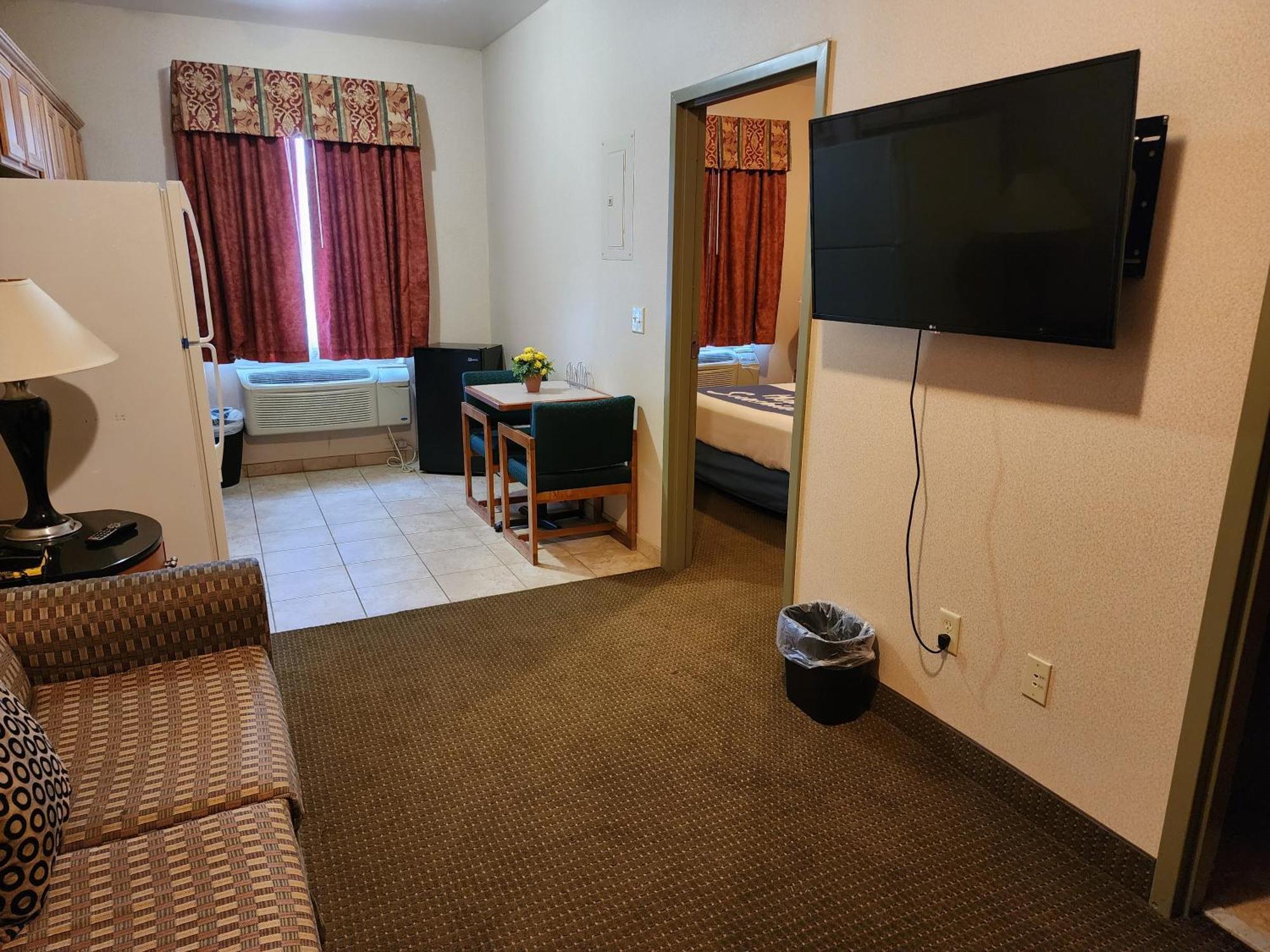 Days Inn By Wyndham Luray Shenandoah Exterior photo